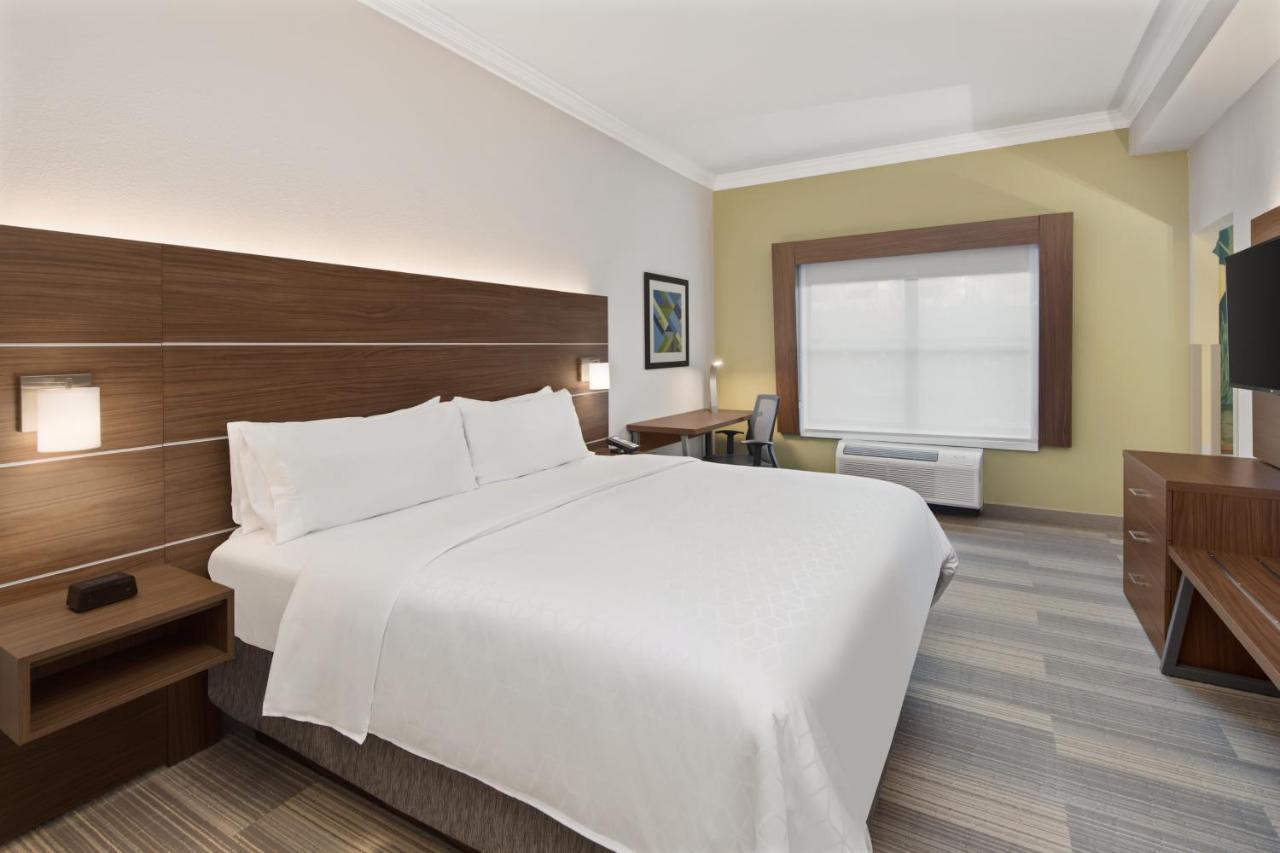 Holiday Inn Express Hotel & Suites Byron By Ihg Ngoại thất bức ảnh
