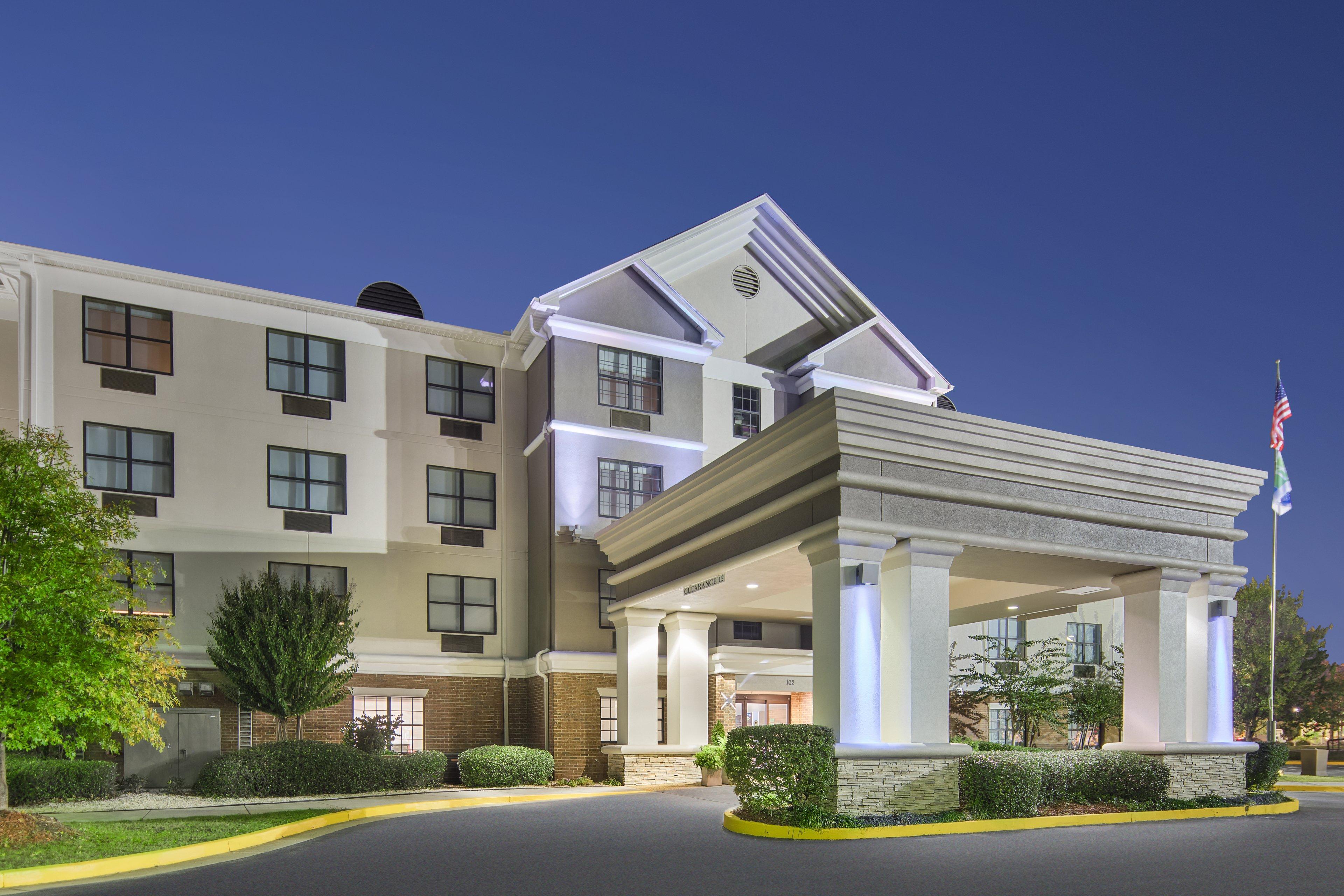 Holiday Inn Express Hotel & Suites Byron By Ihg Ngoại thất bức ảnh
