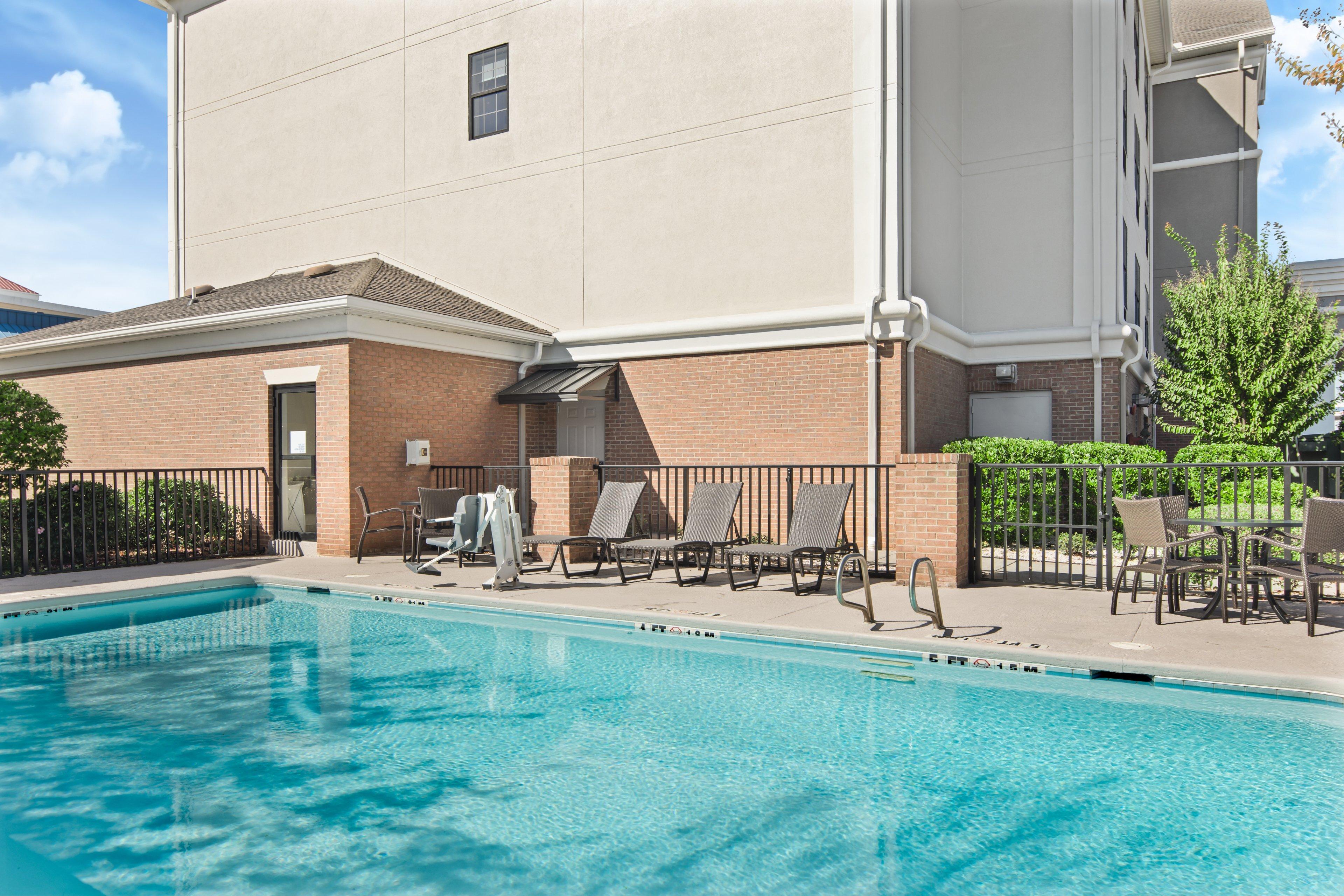 Holiday Inn Express Hotel & Suites Byron By Ihg Ngoại thất bức ảnh