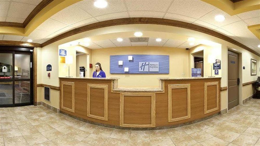 Holiday Inn Express Hotel & Suites Byron By Ihg Ngoại thất bức ảnh