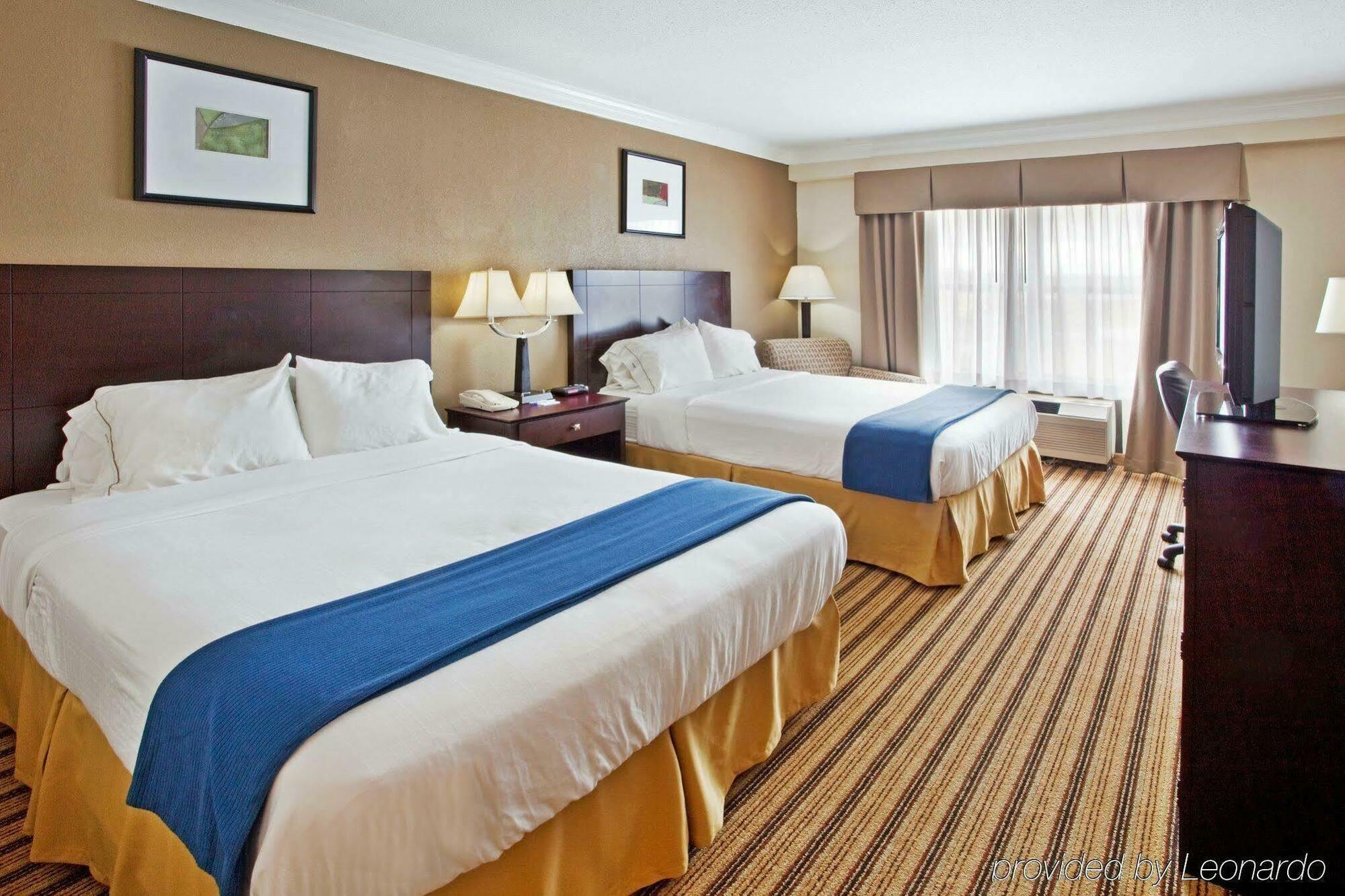 Holiday Inn Express Hotel & Suites Byron By Ihg Ngoại thất bức ảnh