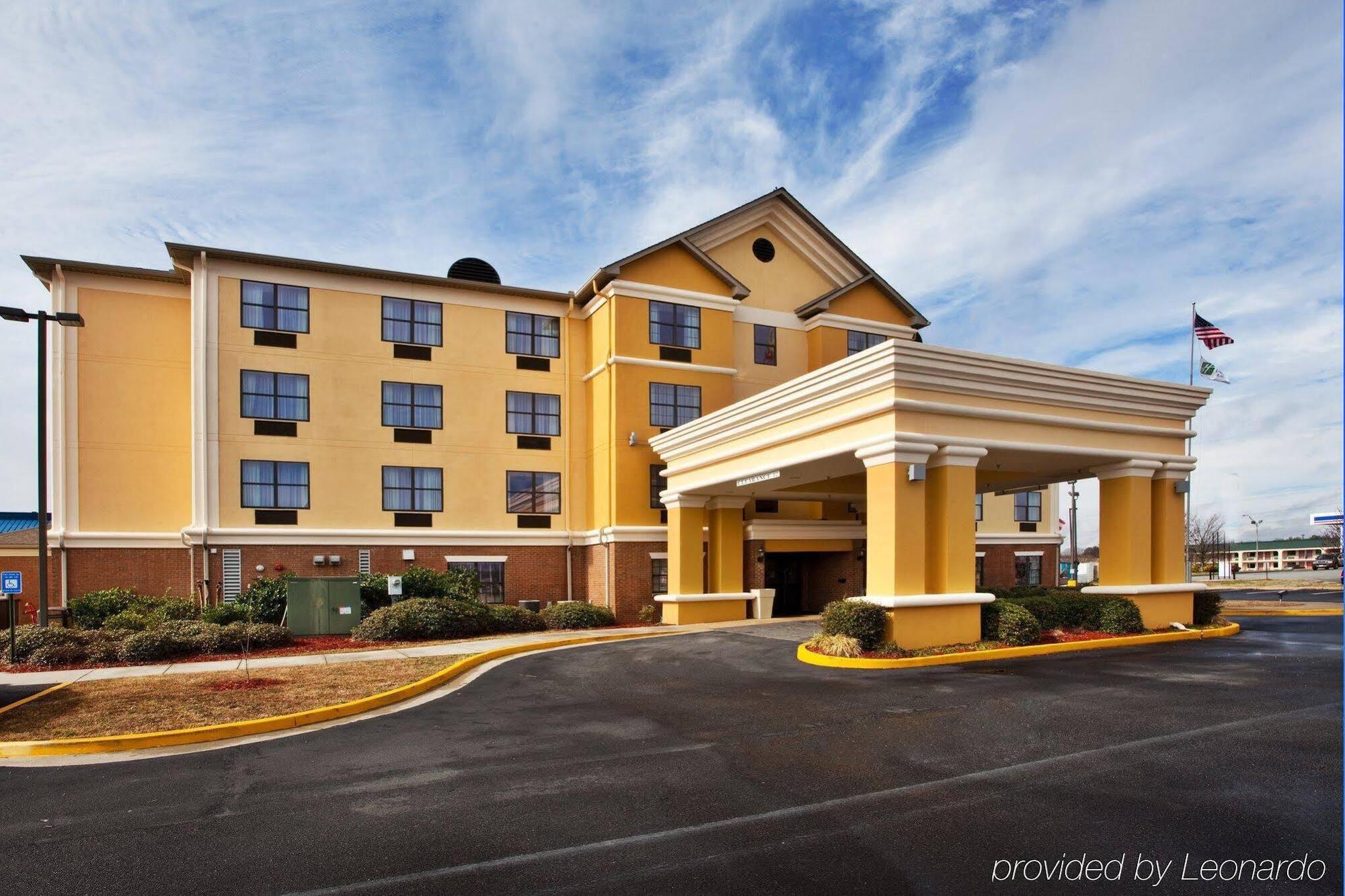 Holiday Inn Express Hotel & Suites Byron By Ihg Ngoại thất bức ảnh